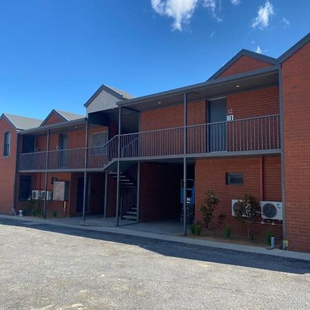 Railway Motel 麦提福特 外观 照片