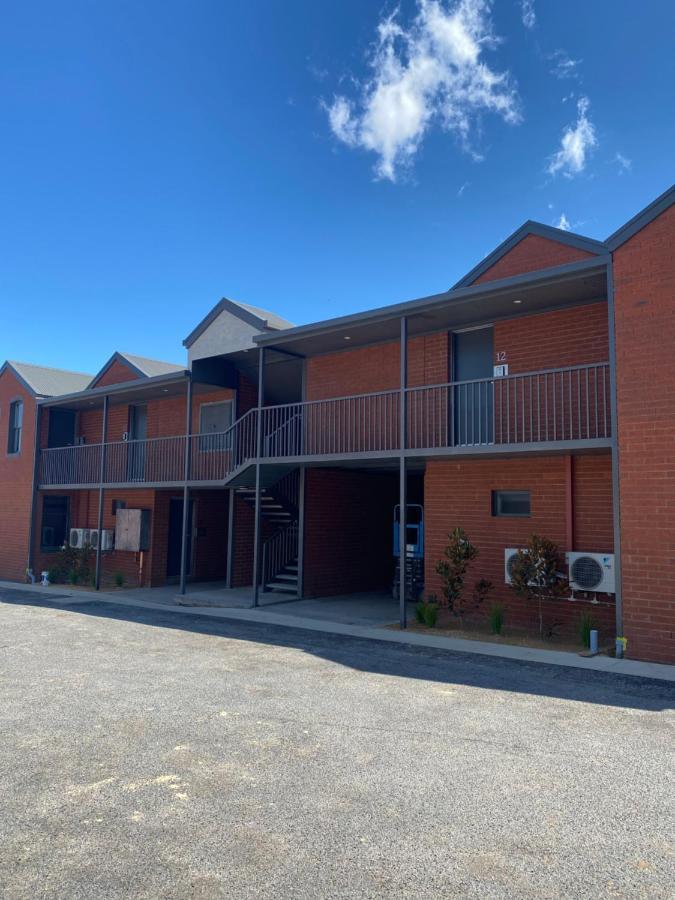 Railway Motel 麦提福特 外观 照片