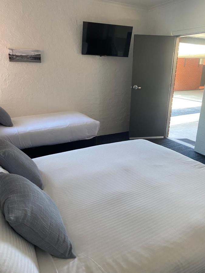 Railway Motel 麦提福特 外观 照片